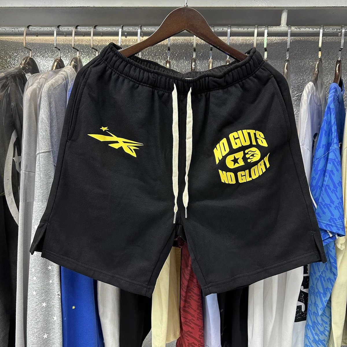 Graphic Shorts Hellstar Logo Print — DK2HY0H1