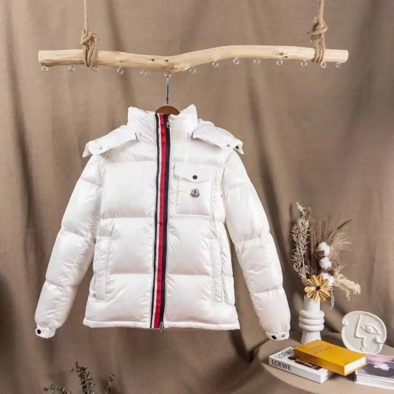 Moncler Puffer Jacket Glossy Red — 04-白色