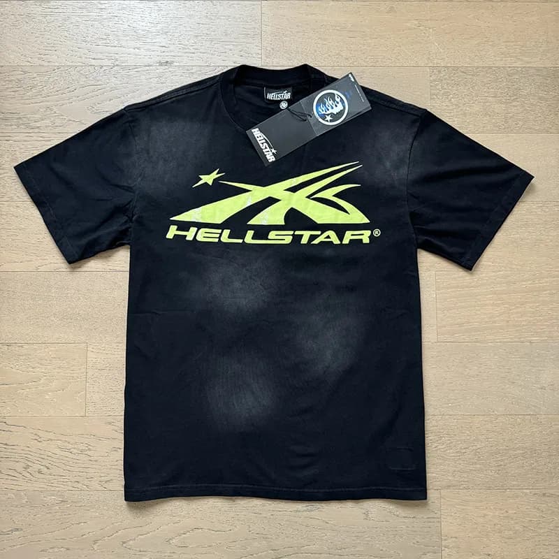 Hellstar Graphic Tee Alien Attack Print — 656