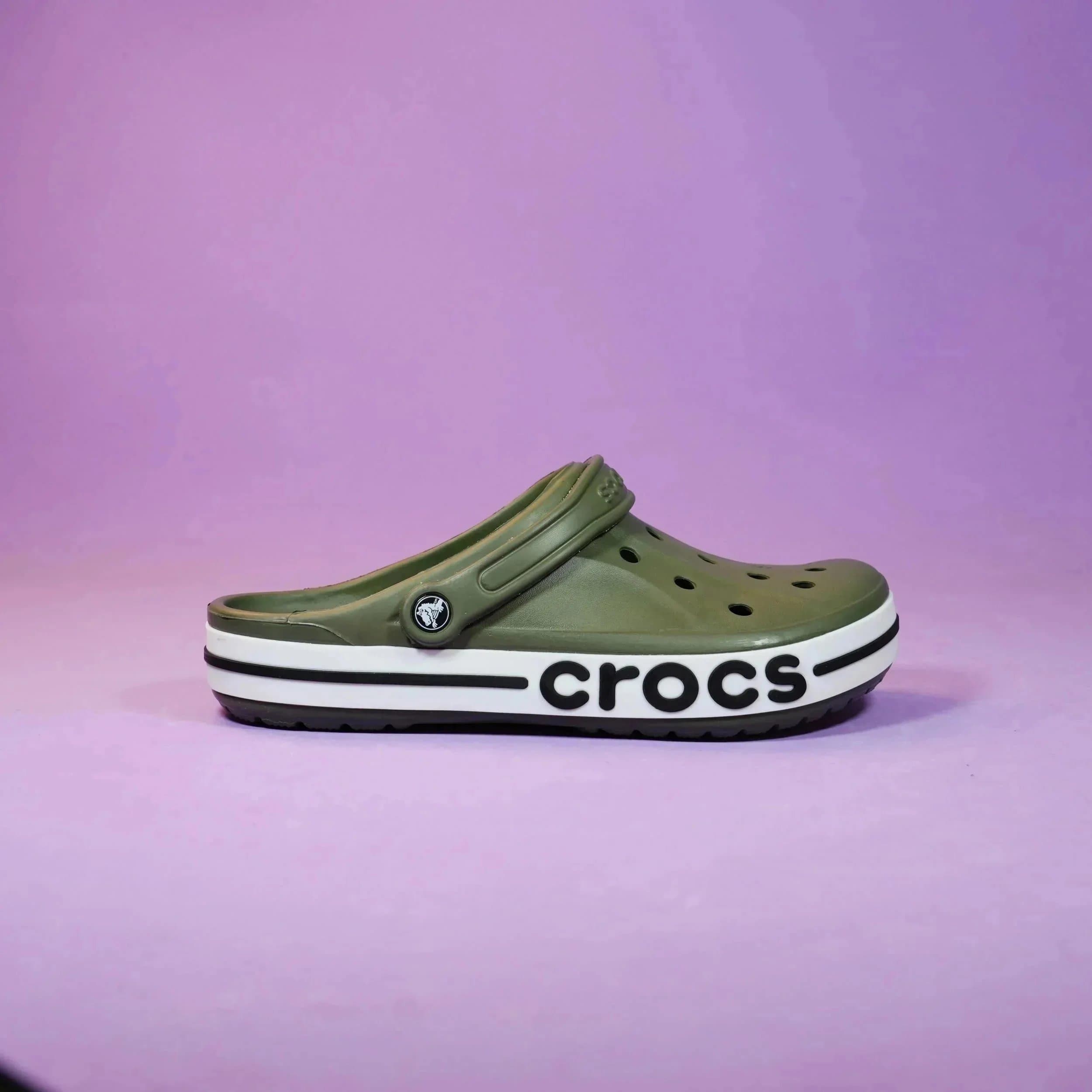 Crocs Clog Bold Logo — 7