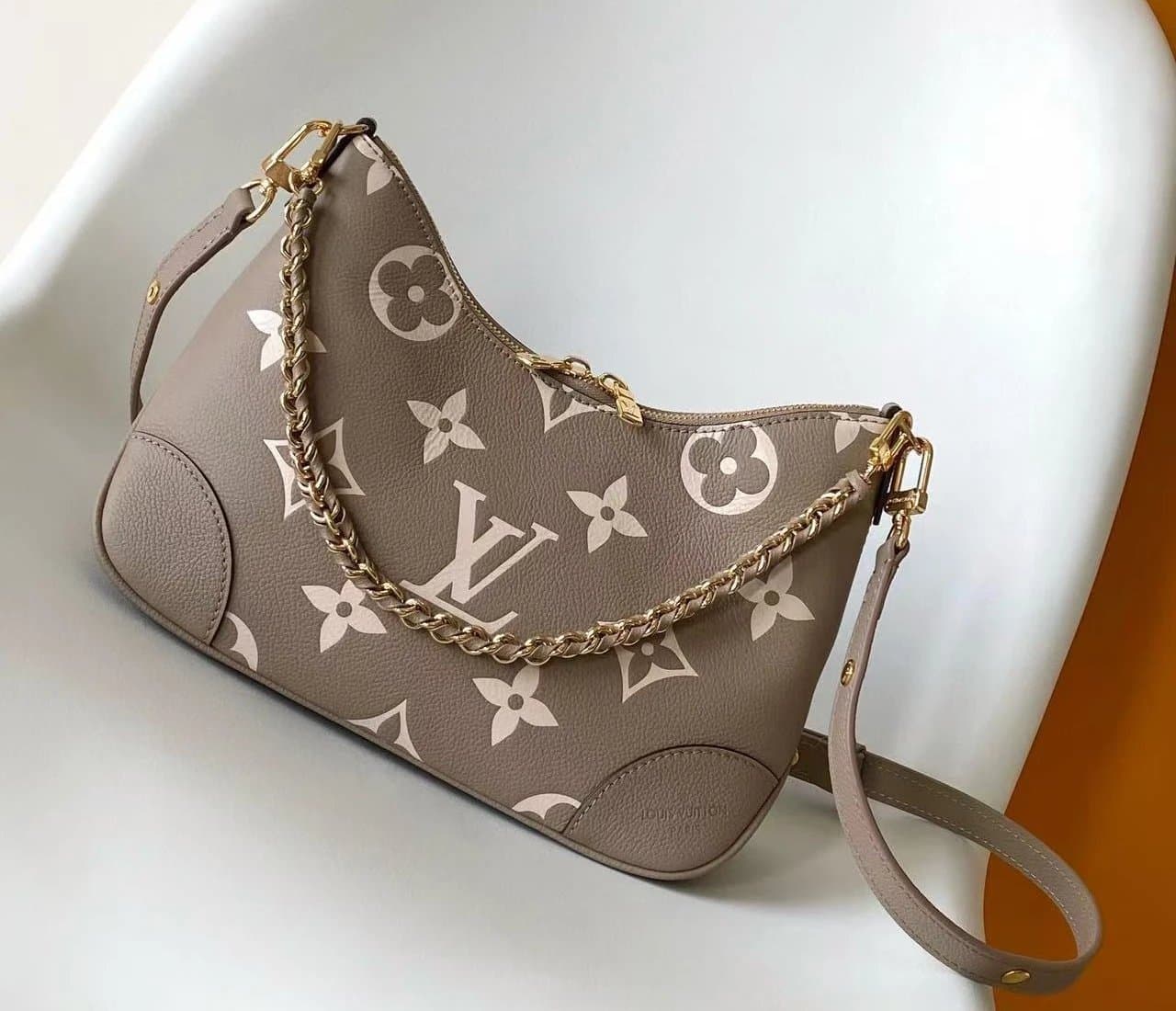 Louis Vuitton Monogram Canvas Backpack Classic — L-01