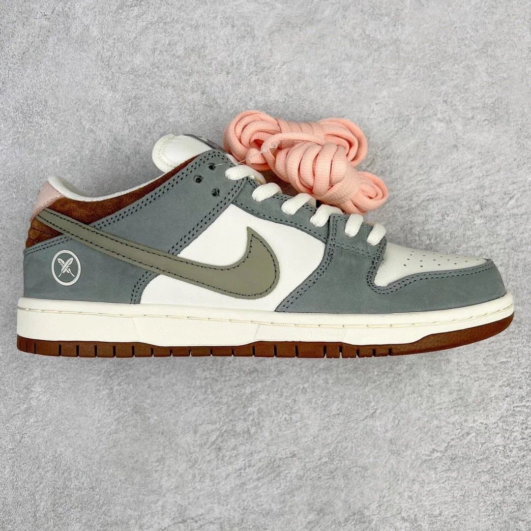 Nike × Travis Scott Dunk Low Cactus Jack — S2 Dunk 冠军羽翼FQ1180-001