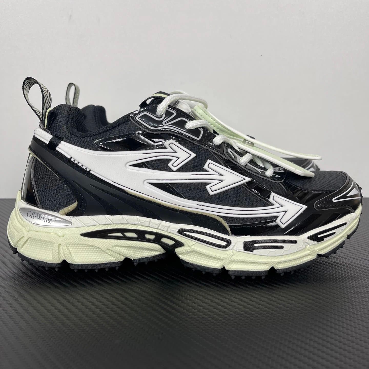 Off-White Arrow Trainer Grey Pink — S版本 · OW跑鞋黑白21014