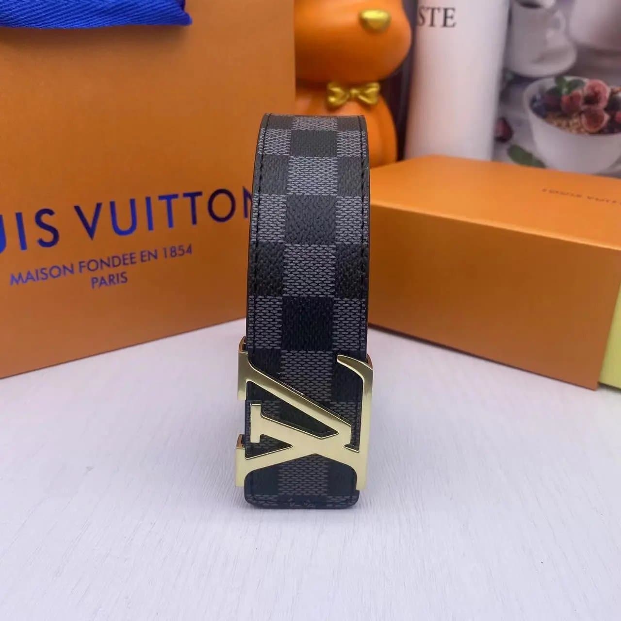 Louis Vuitton LV Monogram Belt White with Grey Print — 5-黑格金扣