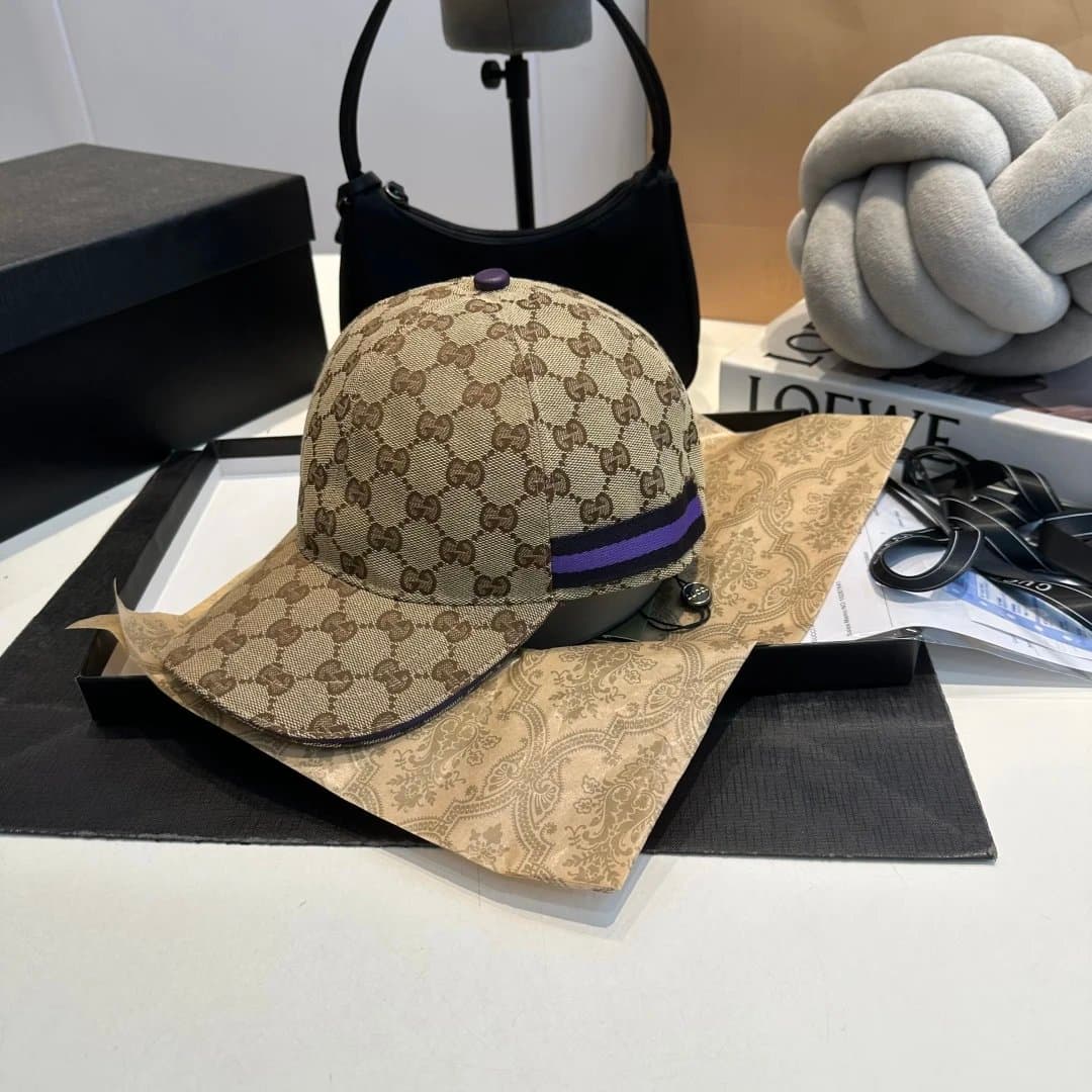 Fendi Baseball Cap FF Monogram — 35