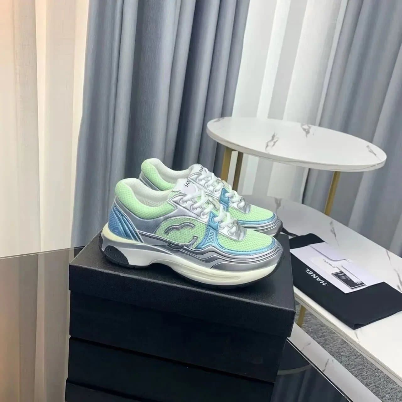 Gucci Ace Low Web Stripe — 26