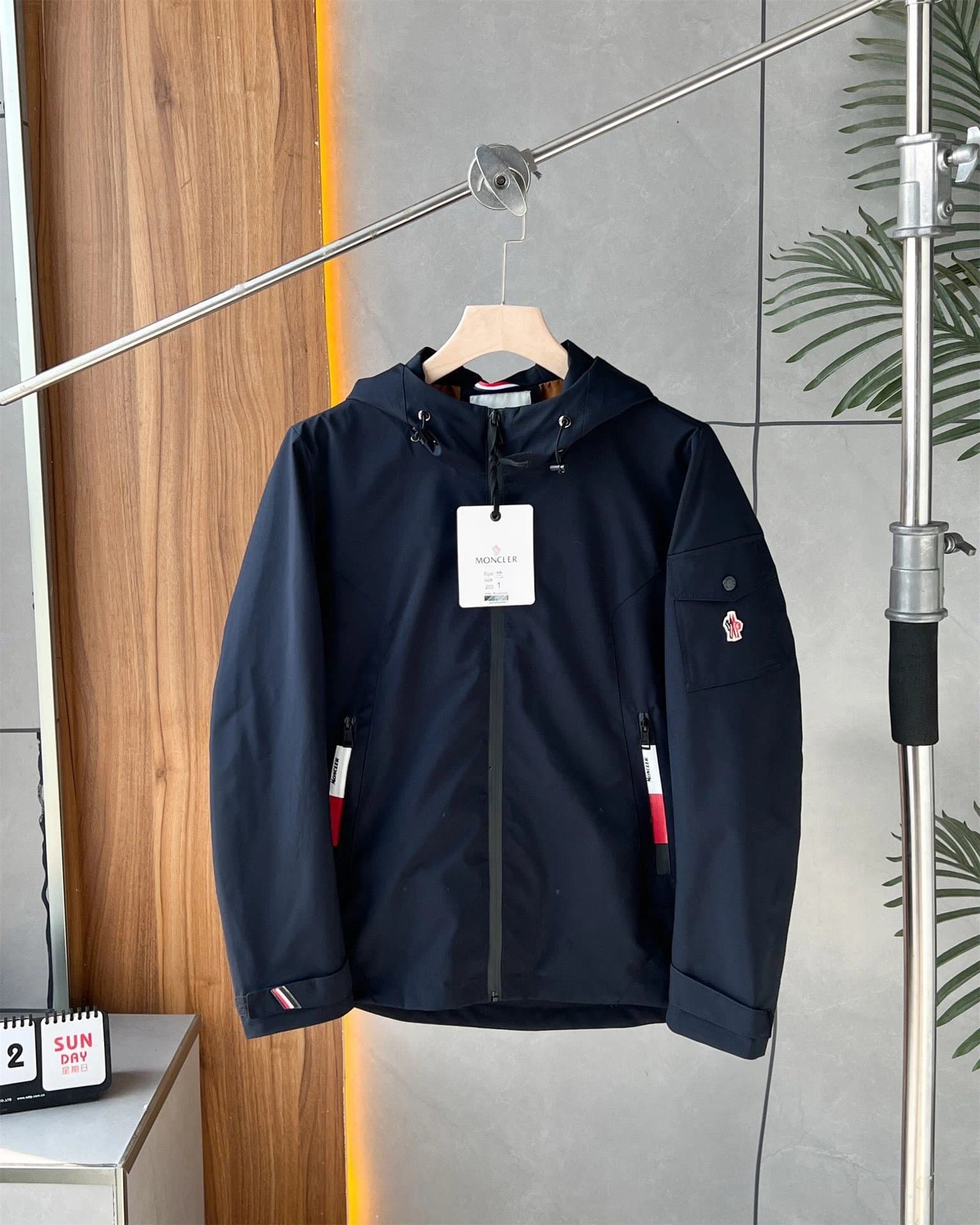Moncler Logo Patch Hooded Jacket Black — 12