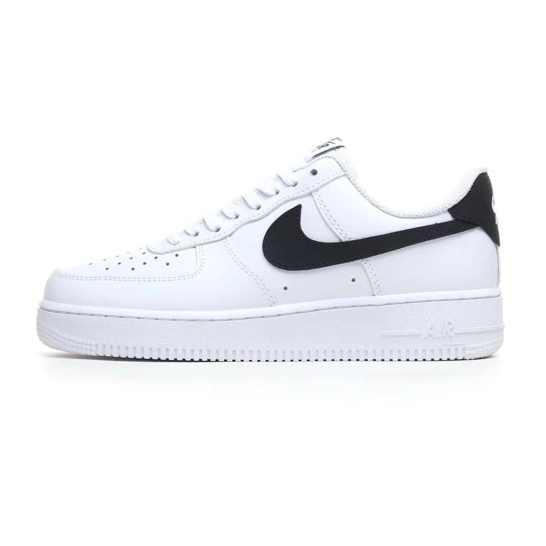 Nike Air Force 1 Low Triple Black Swoosh