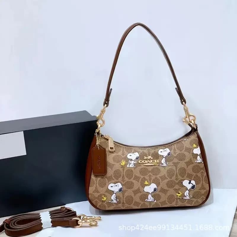 Coach Shoulder Bag Woven Raffia — 棕色史努比
