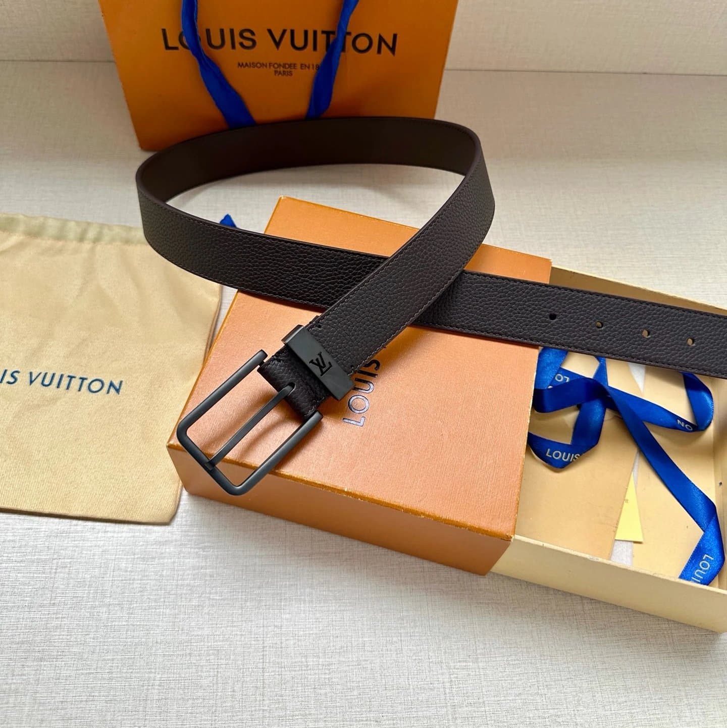 Louis Vuitton Leather Belt Grained Leather with LV Buckle