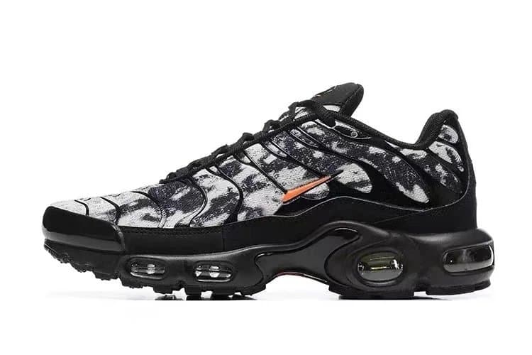 Nike Air Max Plus Triple Black — 39