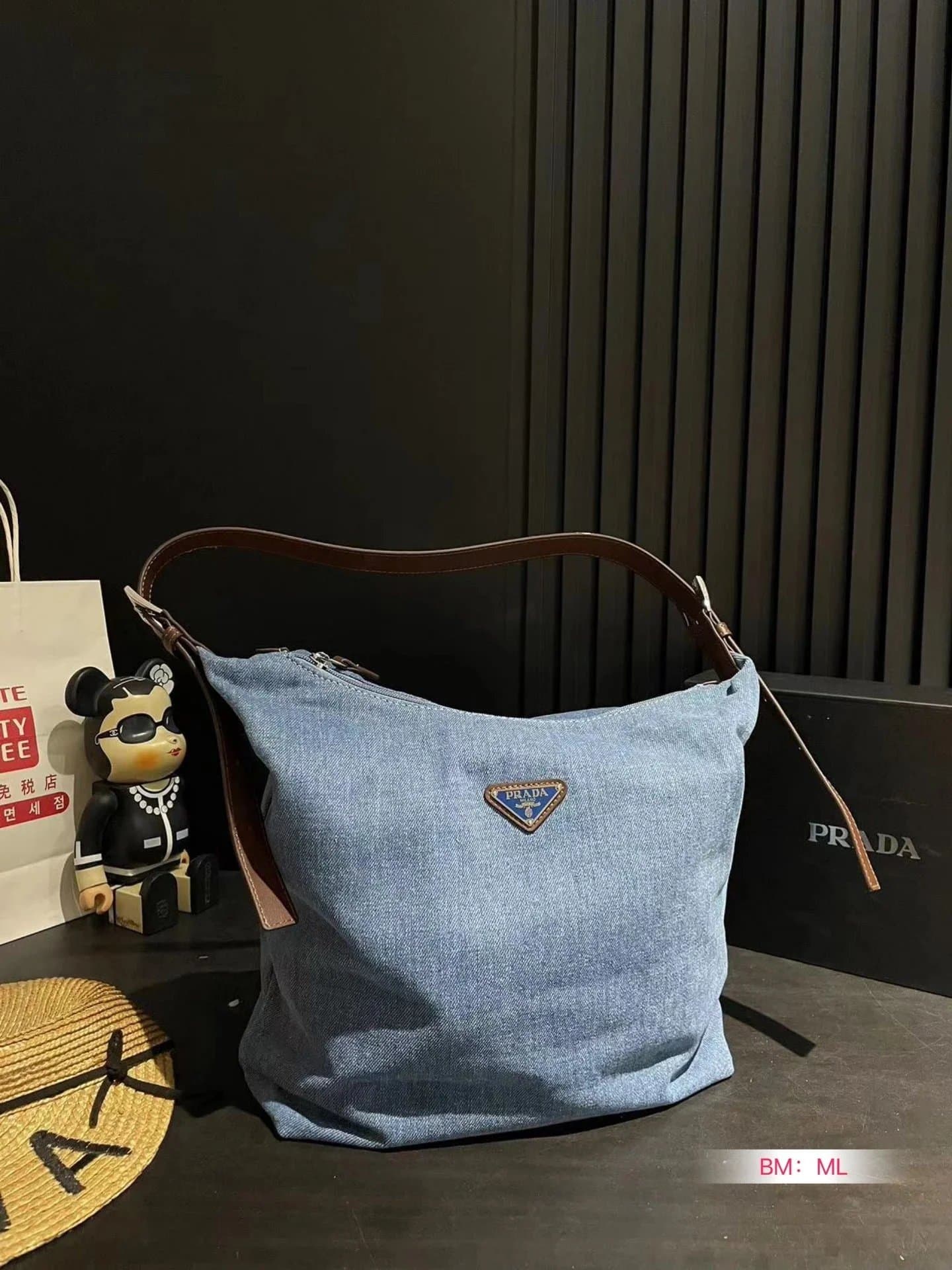 Prada Duffle Bag Nylon with Leather Trim — 050304010-1（Size：30*31cm）