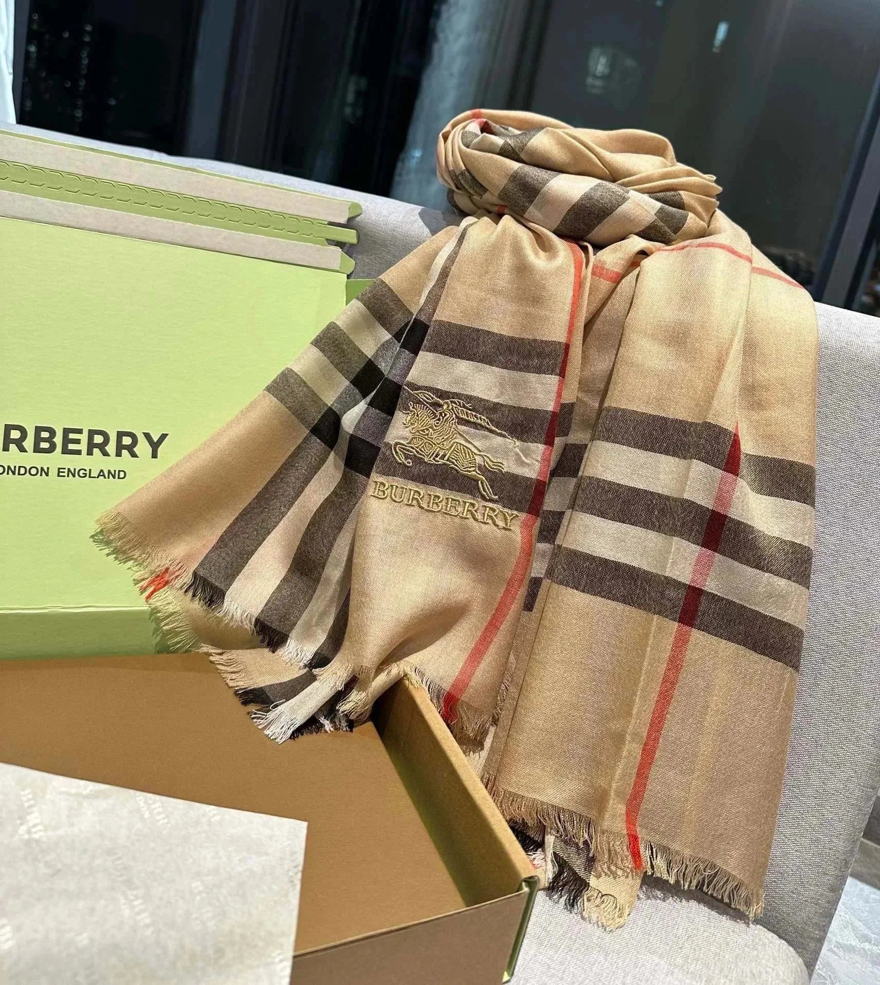 Burberry Classic Check Scarf Iconic Stripe with Equestrian Knight