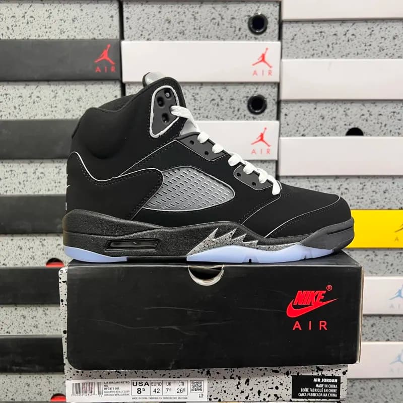 Air Jordan 5 Retro Retro Black Metallic