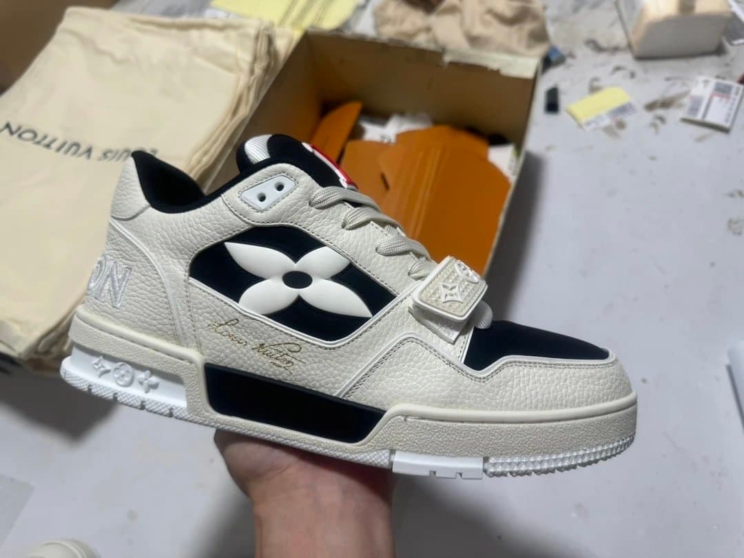Louis Vuitton LV Trainer Pink Monogram — 3