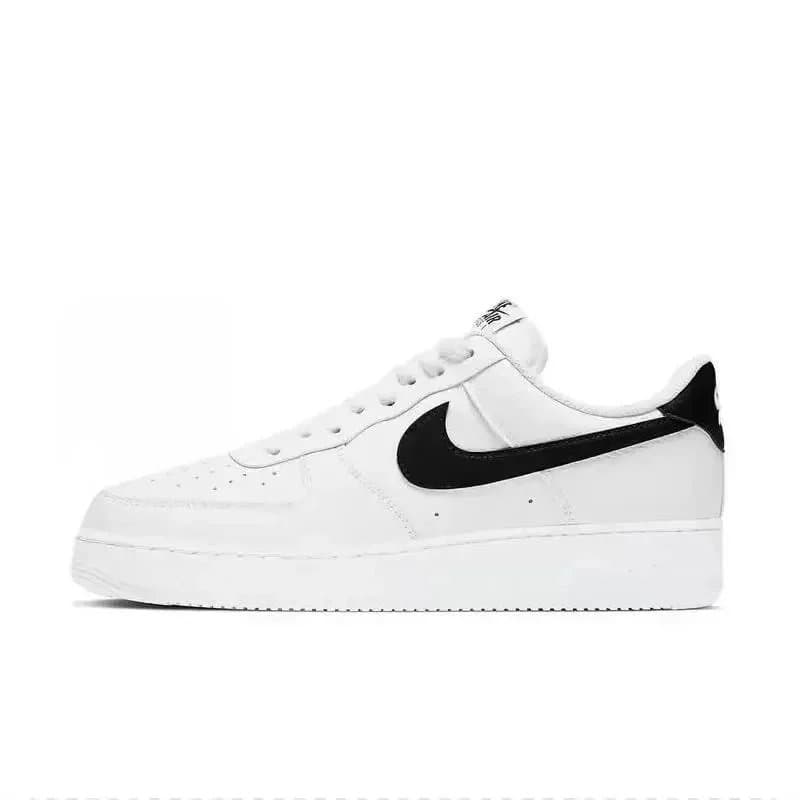 Nike Air Force 1 Low Triple Black Swoosh