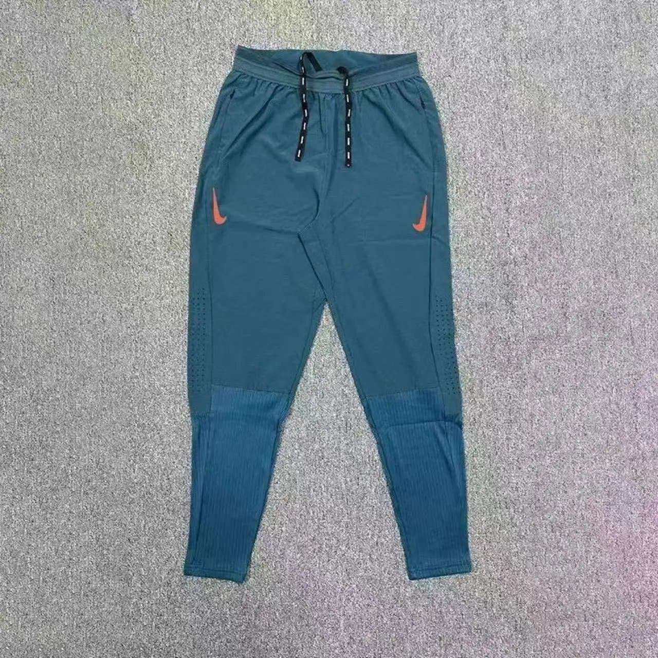 Nike Quarter-Zip Top Grid Print — 7
