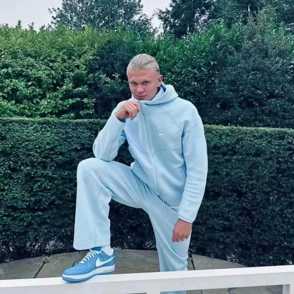 Nike Track Pants Light Blue — 30