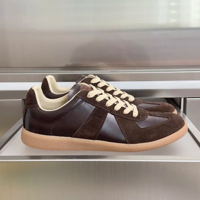 Maison Margiela Future Sneaker Red Suede — 栗色