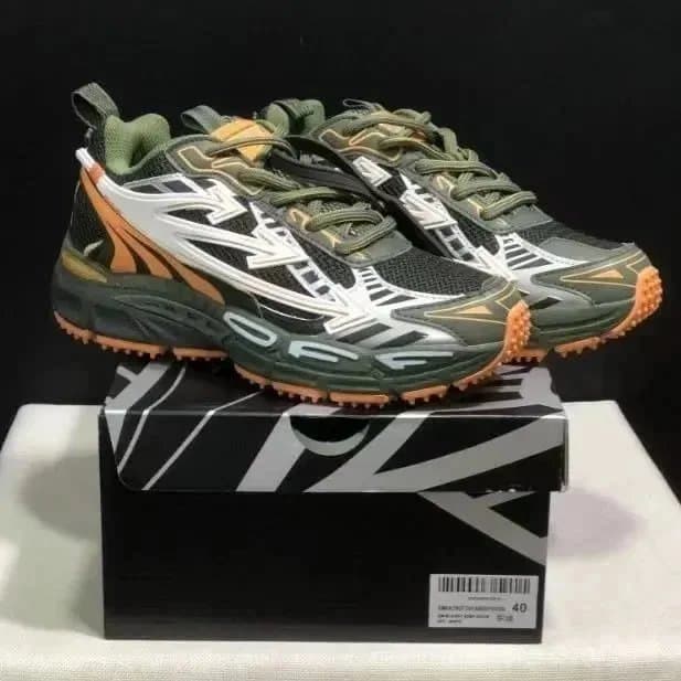 Off-White Diagonal Teal Green — 14