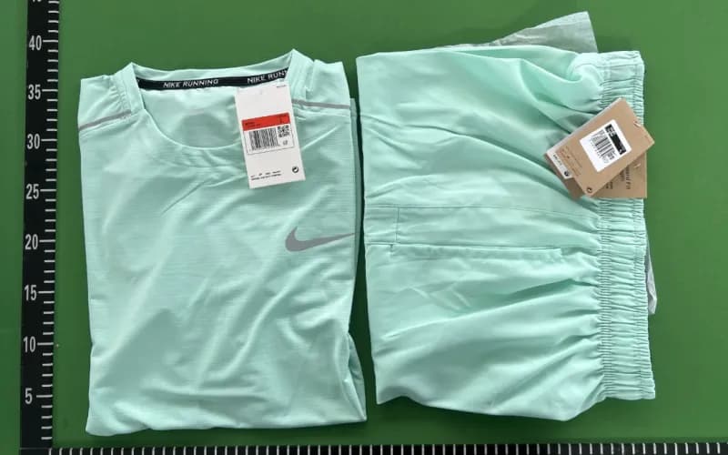 Nike Sport Shorts Vibrant Pink — 特价Miler碧绿色两件套