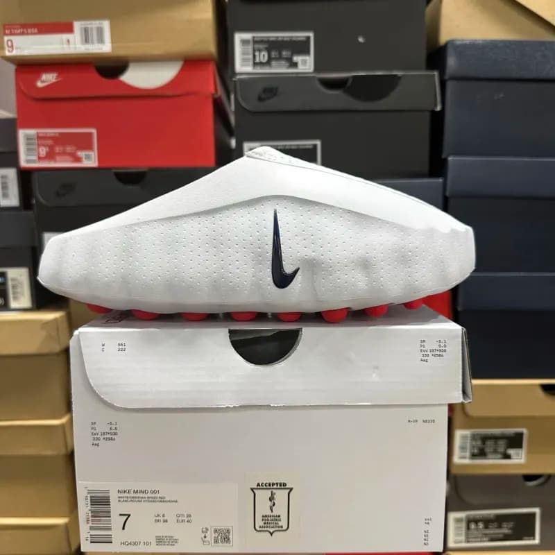 Nike Air VaporMax Plus White/Navy/Red