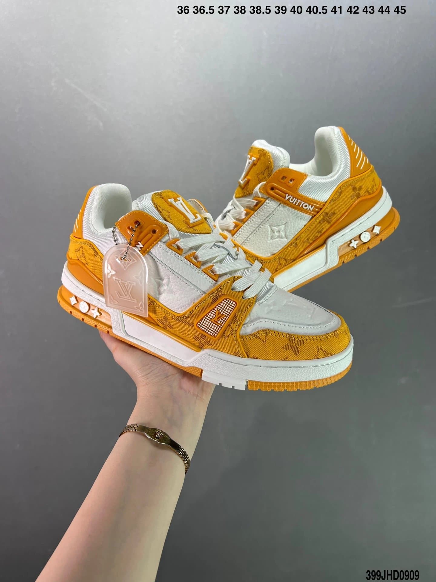 Louis Vuitton LV Trainer Orange — 3 白黄