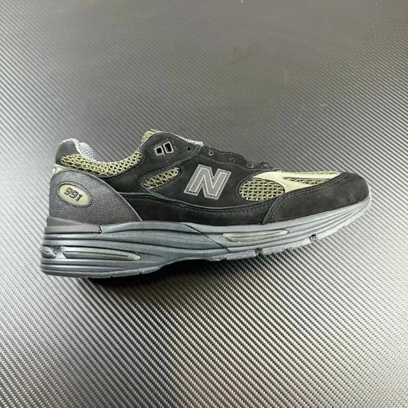 New Balance 990v3 Kith Collaboration — 总裁 NB 991石头岛黑色 U991SD2