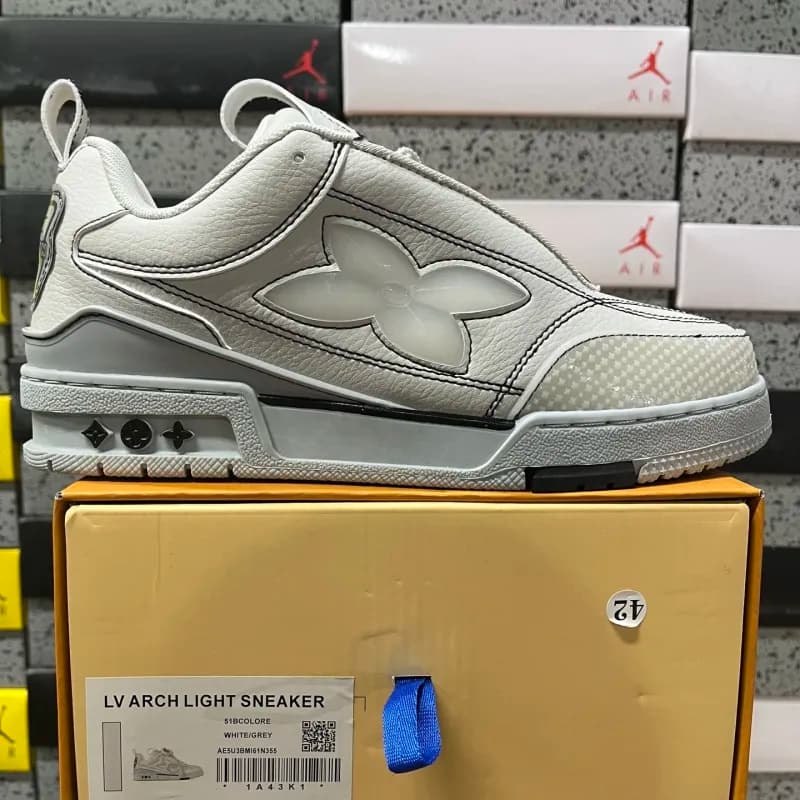 Louis Vuitton LV Arch Light Sneaker White/Grey