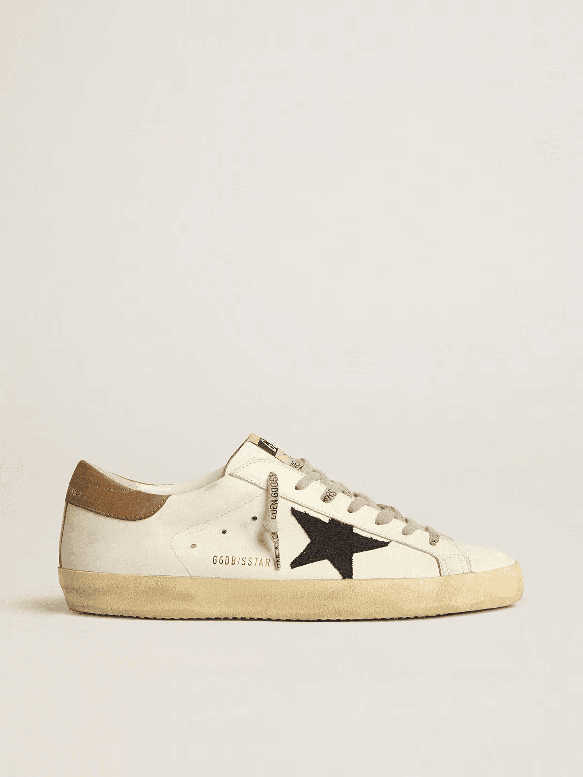 Golden Goose Superstar Distressed White — 32