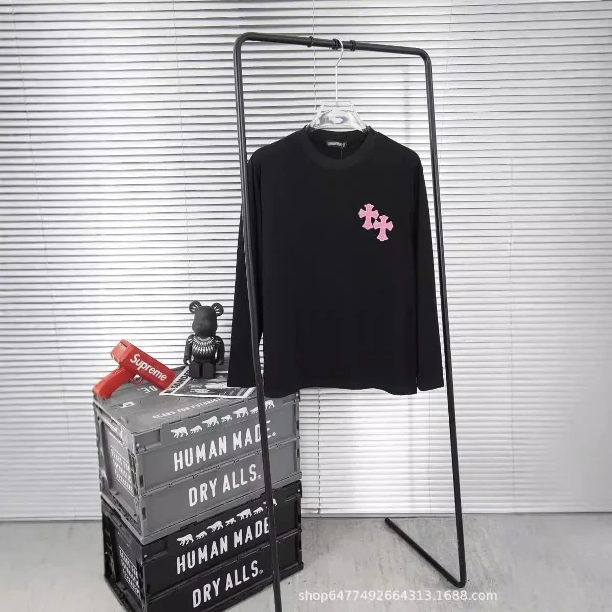 Trapstar Graphic Tee It's A Secret — 23