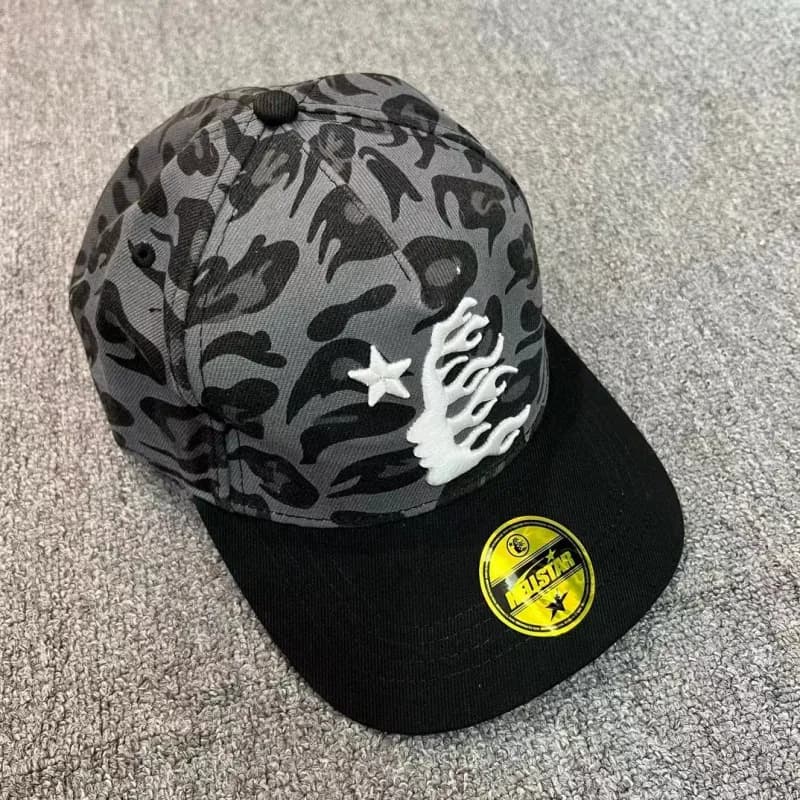 Hellstar Snapback Cap Flame Graphic — 31