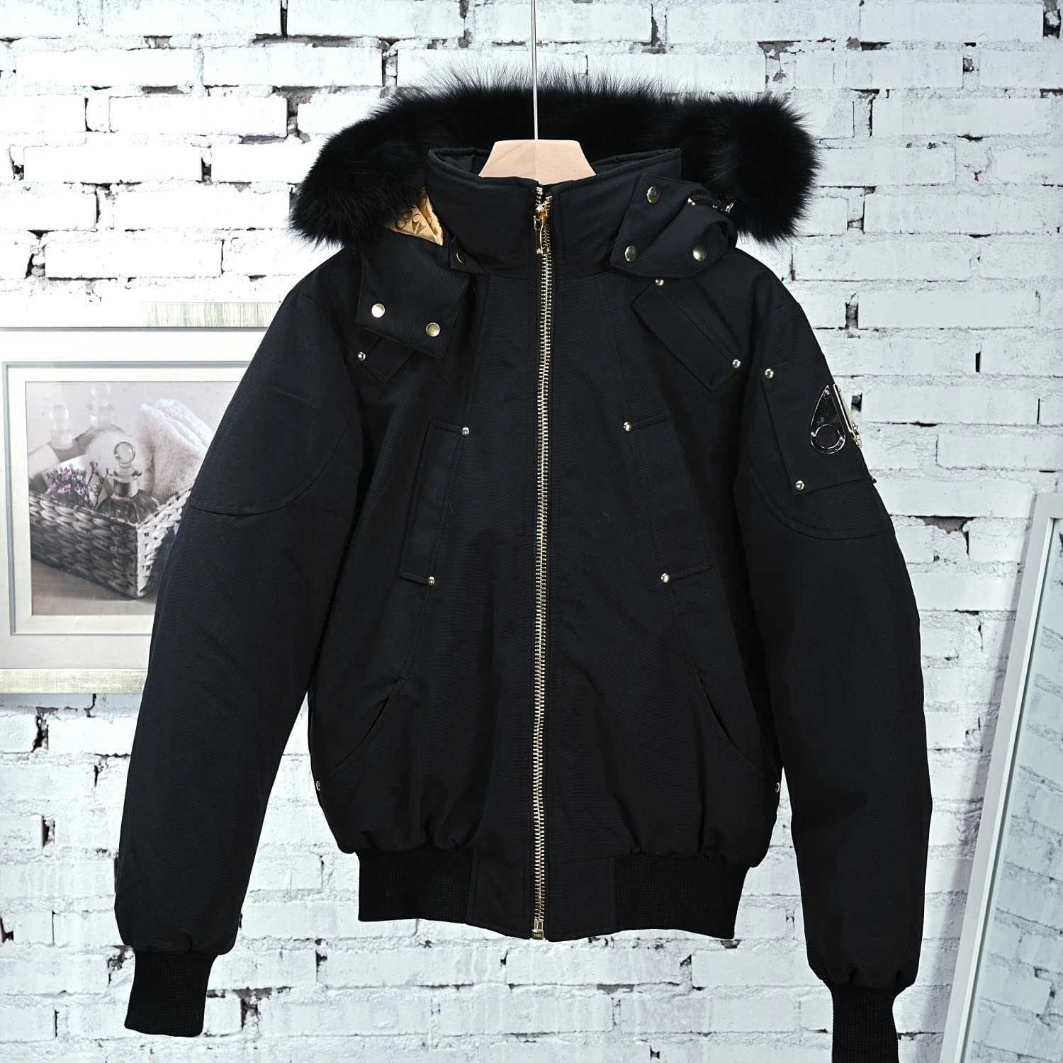Moncler Puffer Jacket Fur-Trimmed Hood — 有NFC · 黑毛
