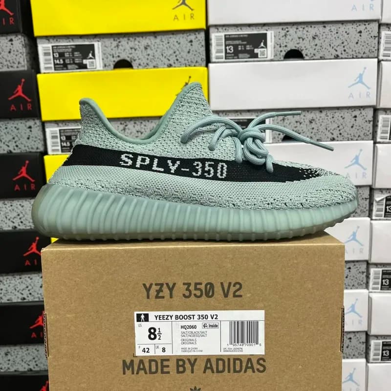 Yeezy Boost 350 V2 Zebra