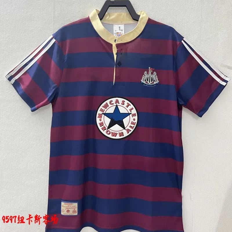 New Era × NFL Newcastle Brown Ale Jersey Striped Rugby Collar