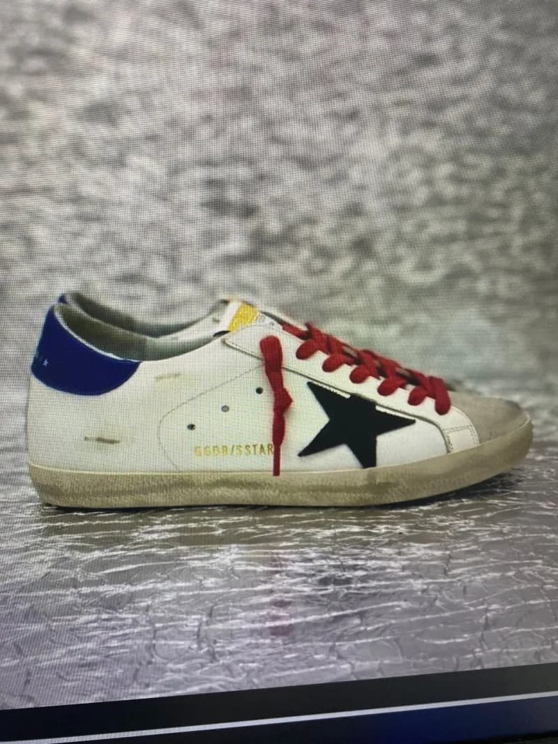Golden Goose Superstar Distressed Black with Silver Star — 蓝尾黑星