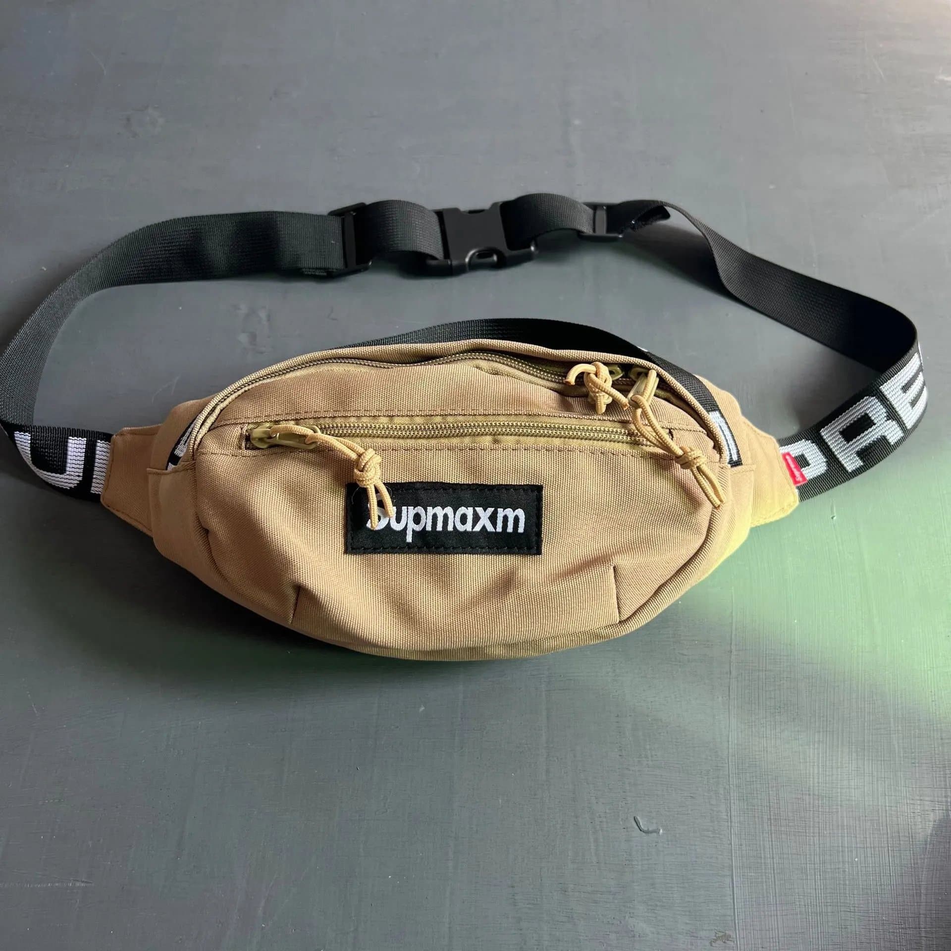 Supreme Waist Bag Box Logo