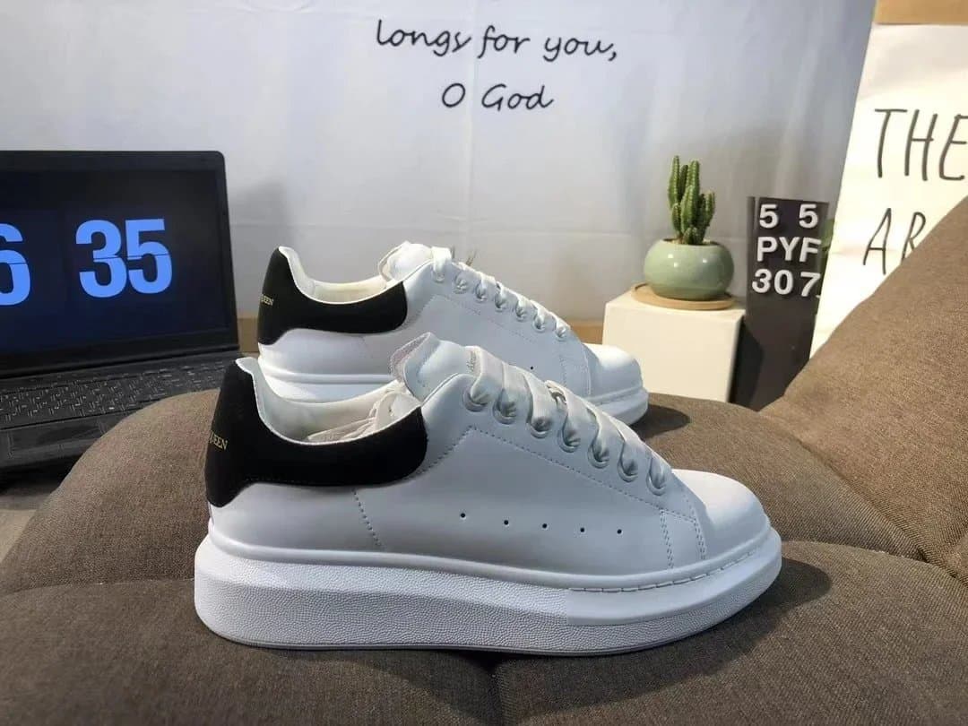 Alexander McQueen Sneaker Oversized Sole — 18