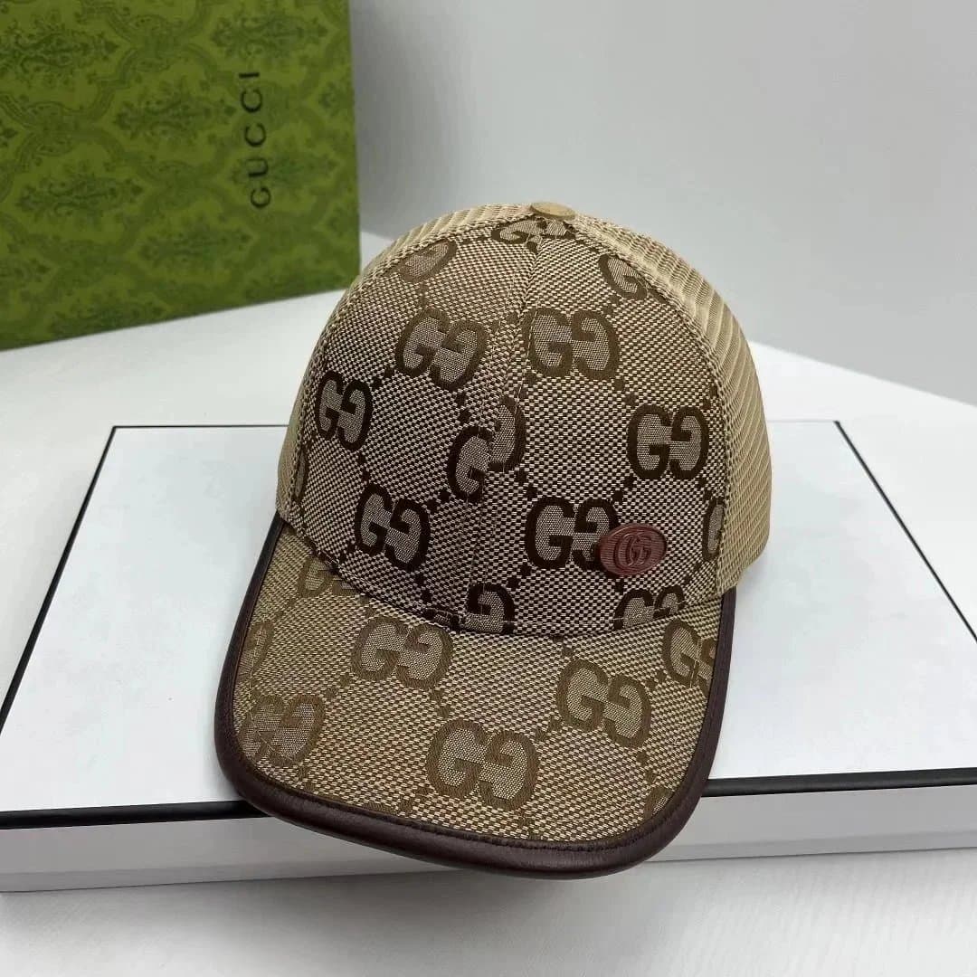 Gucci Baseball Cap GG Monogram — 32