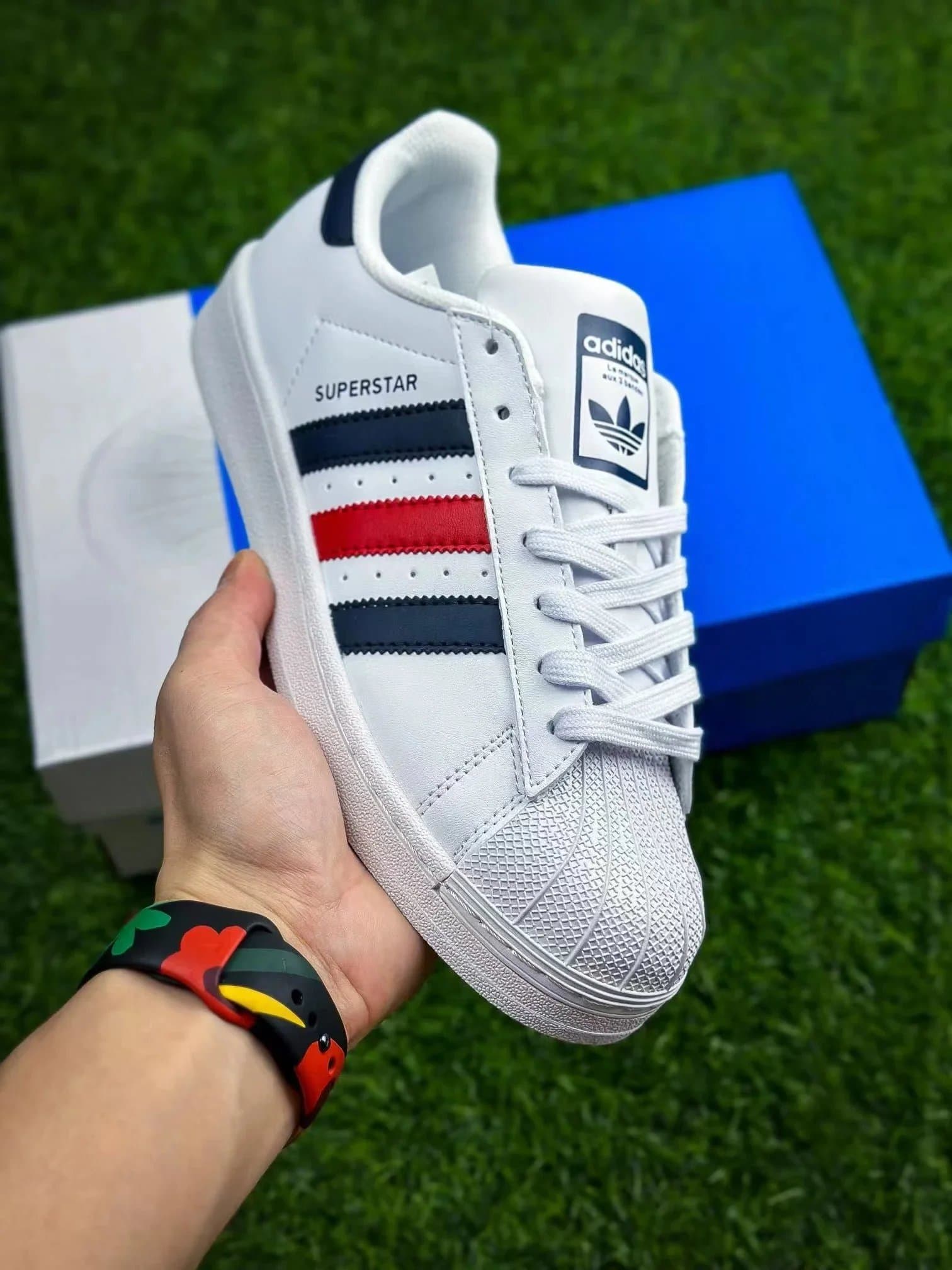 Adidas Superstar Metallic Silver — 20