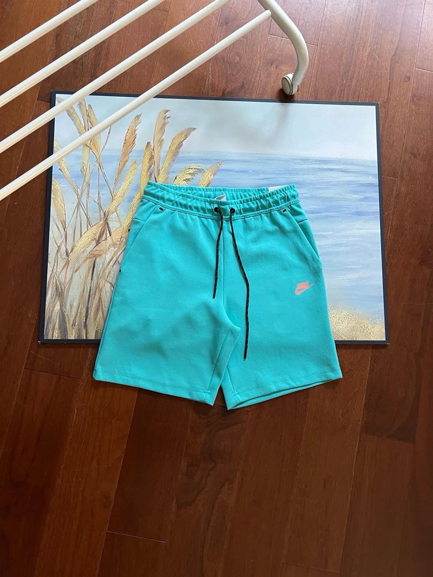 Nike Tech Fleece Shorts Olive — Nik-10-12
