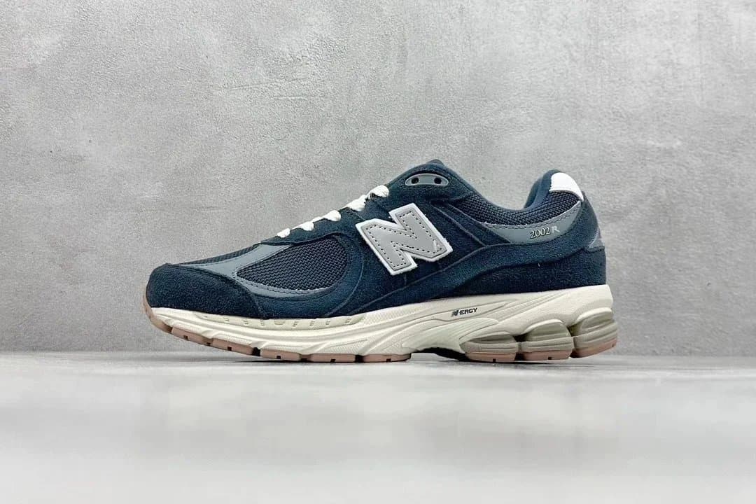 New Balance 2002R Navy Grey