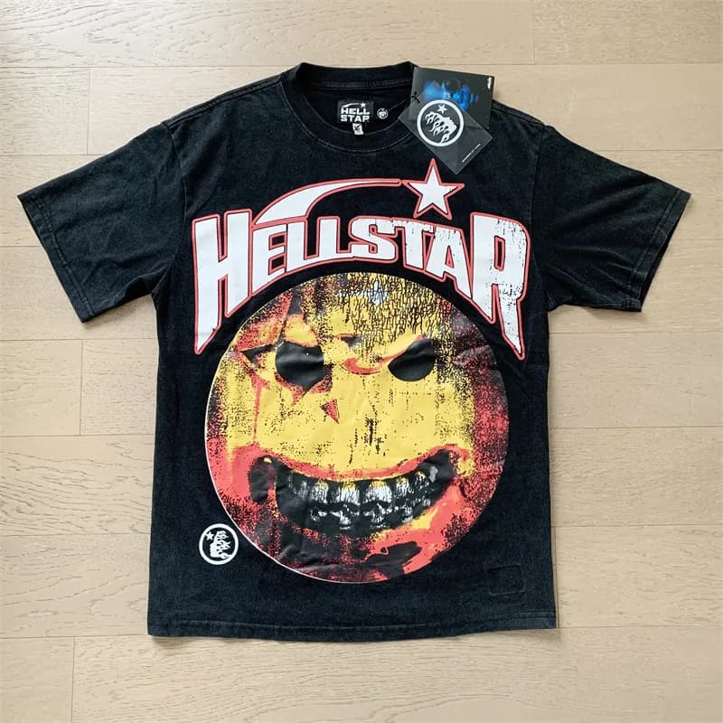Hellstar Graphic Tee Alien Attack Print — 606