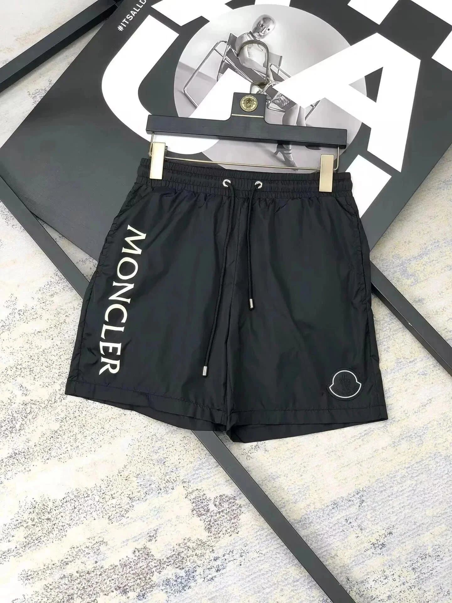 Moncler Logo-Print Shorts Side Logo — TH0201150367