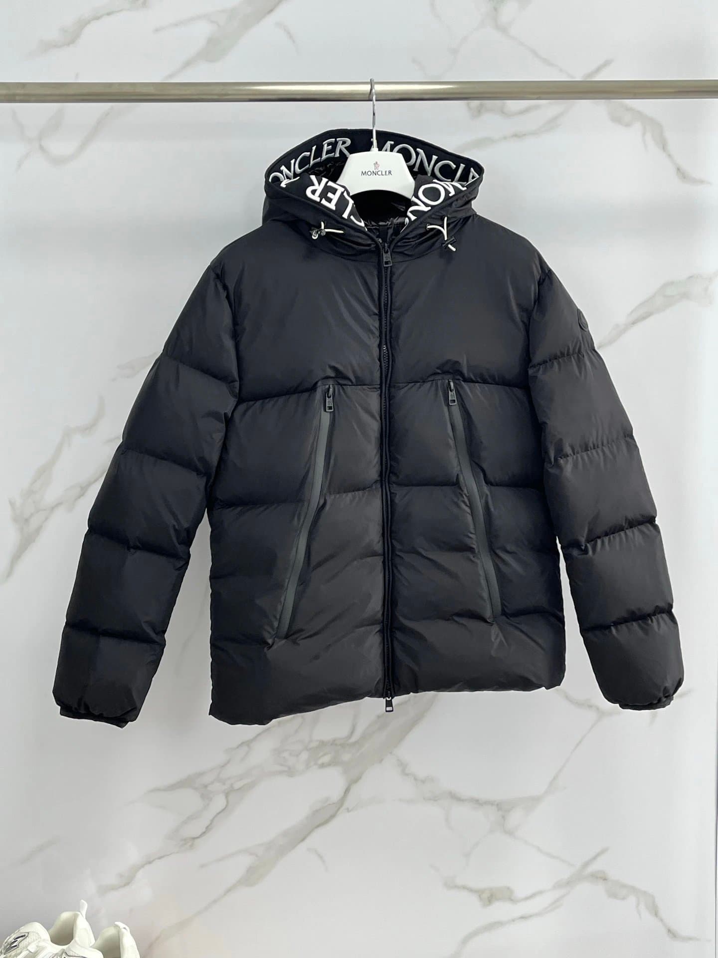 Moncler Down Jacket Logo Patch — 17