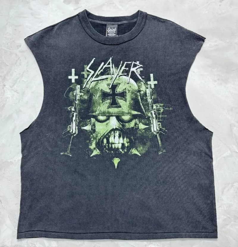 Sleeveless Graphic Tee Slayer Helmet Print