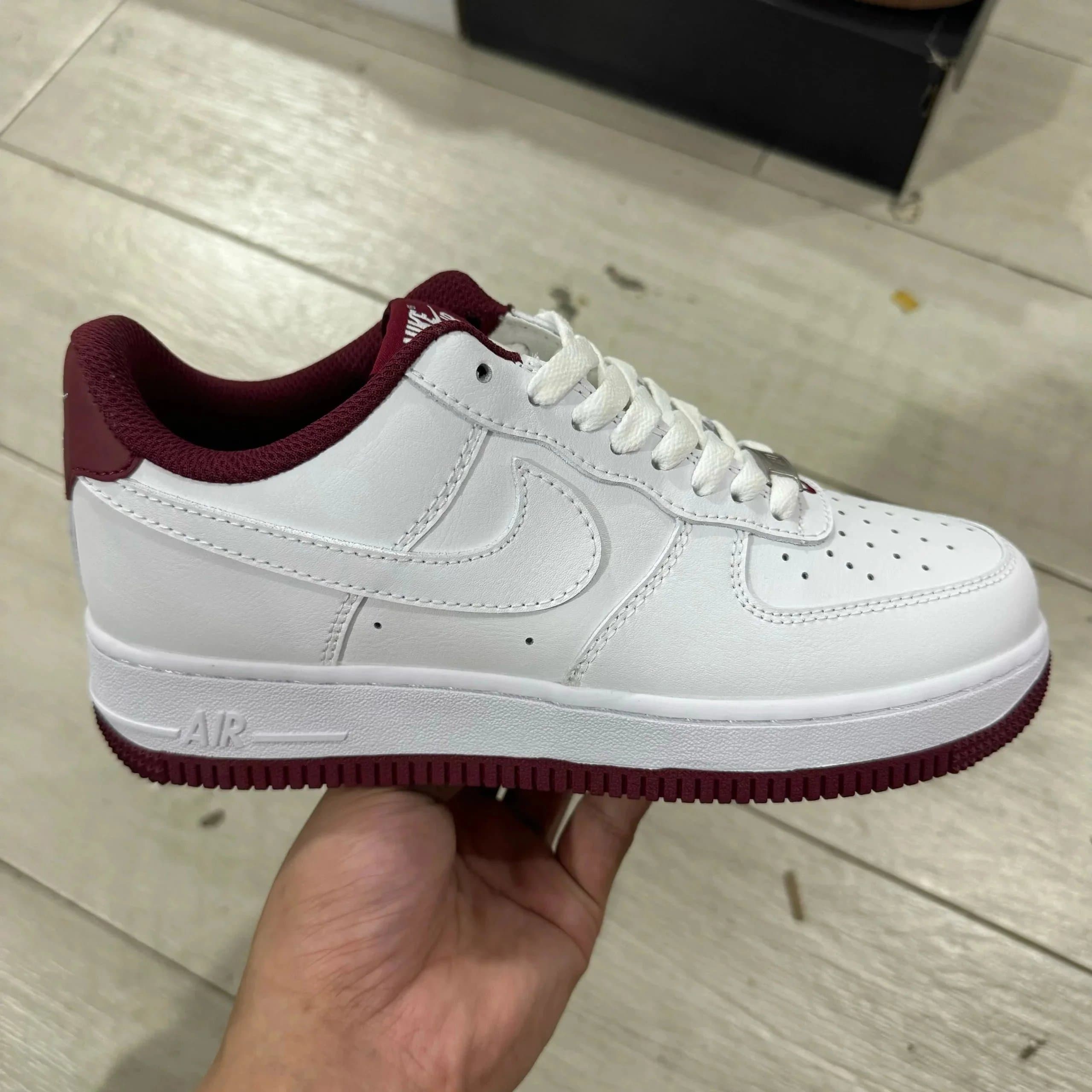 Nike Air Force 1 Low Wheat — 白红描边