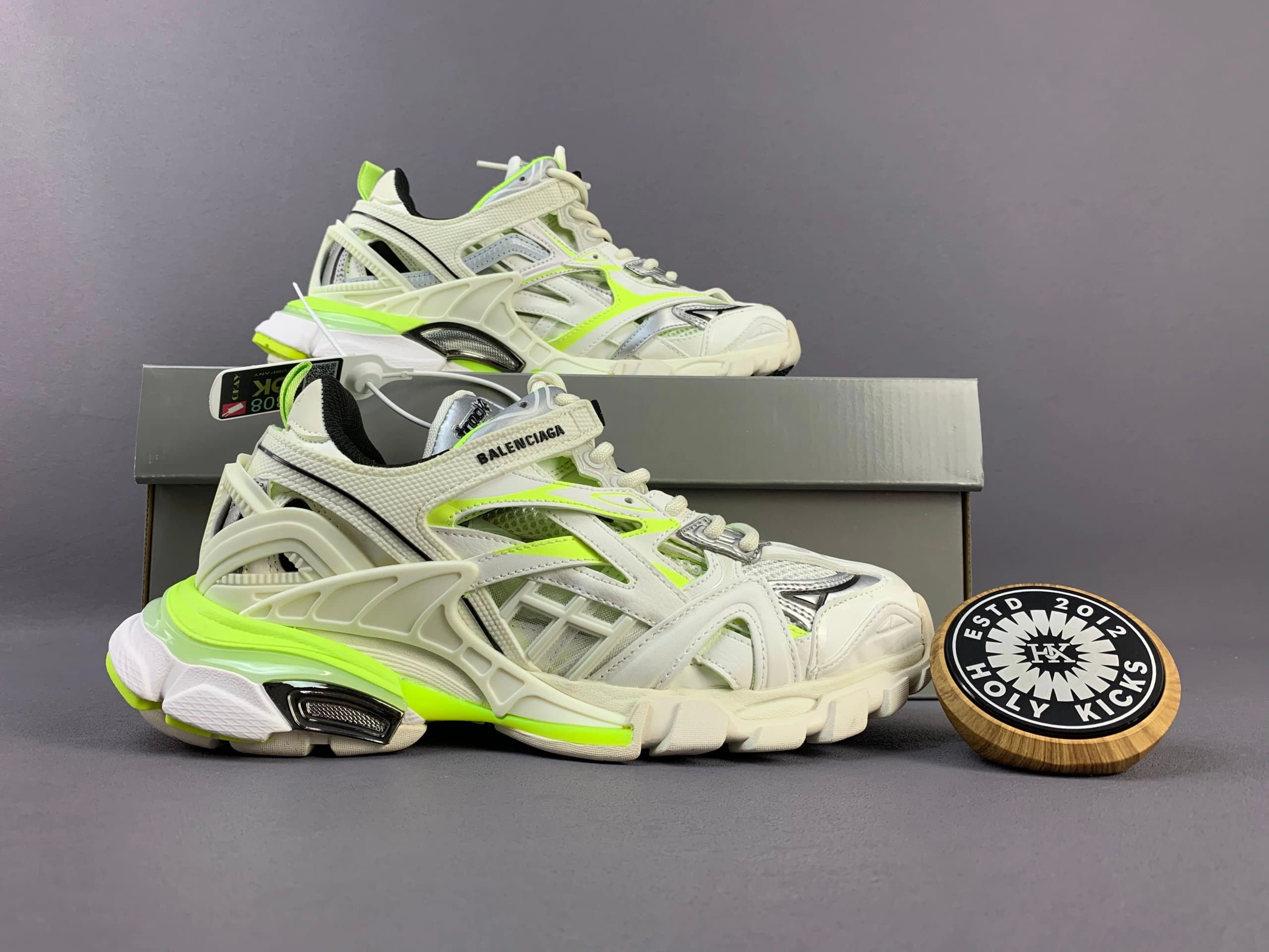 New Balance NB 2002R Phantom — W2GN5 5819