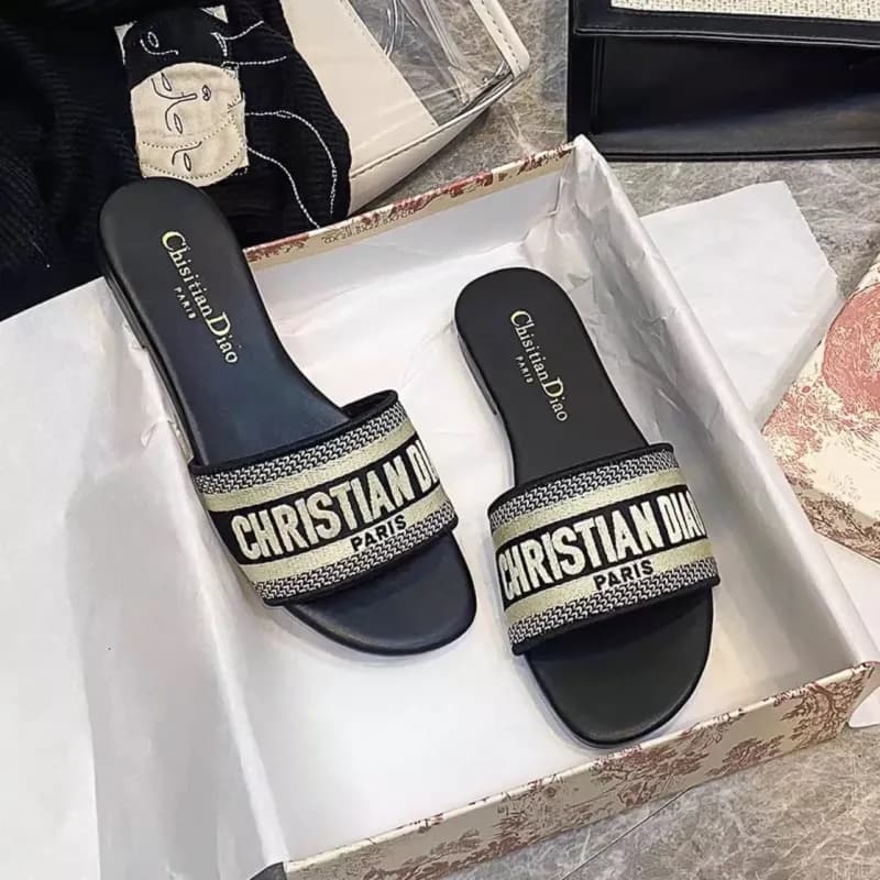 Dior B22 Slide Logo Strap