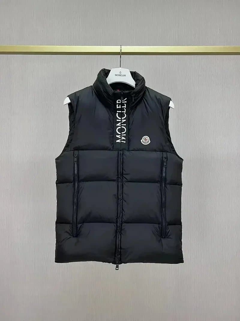 Moncler Puffer Jacket Glossy Red — 马甲02-黑色